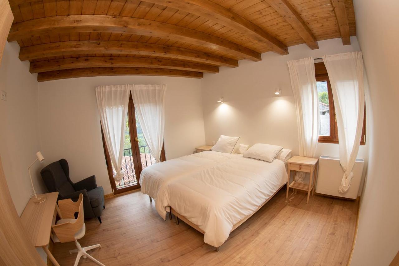Apartamentos Los Picos De Europa Colio Экстерьер фото